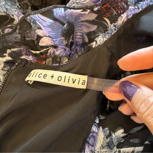 Alice + Olivia Nichola Cold Shoulder Floral Dress size 2 - Picture 4 of 7